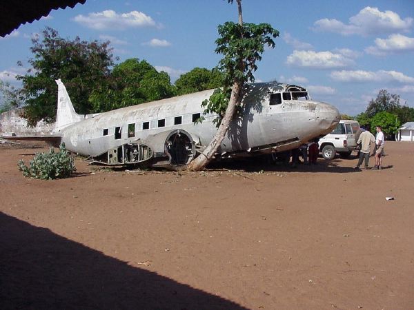 DWS-Mozambique Old Plane big.jpg