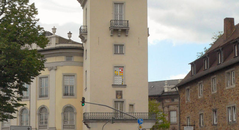 Datei:Kamel auf Turm 3.png