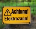 Achtung Elektrozaun.jpg